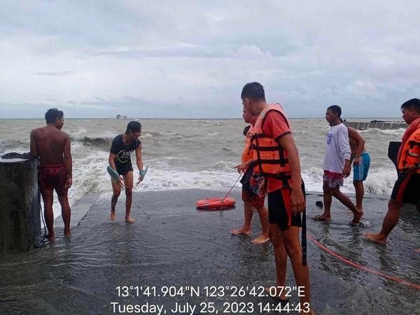 Coast Guard rescue in Pio Duran