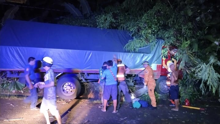 Truck naaksidente sa Daraga, Albay
